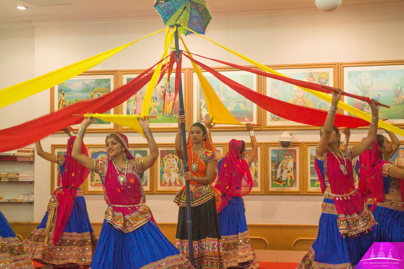 ©1987-2017 SKS Swaminarayan Temple East London
